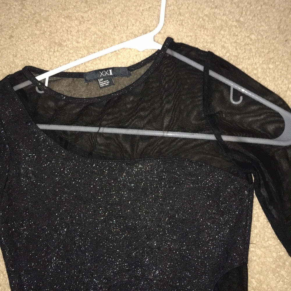 Dress - Picture 3 of 3
